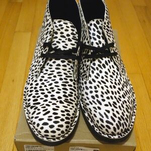 Clarks Ladies Desert Boot 2 Black/White Calf hair size 9-10 new!